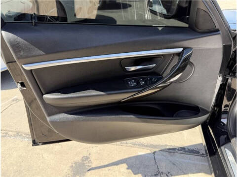 2017 BMW 3 Series 330i
