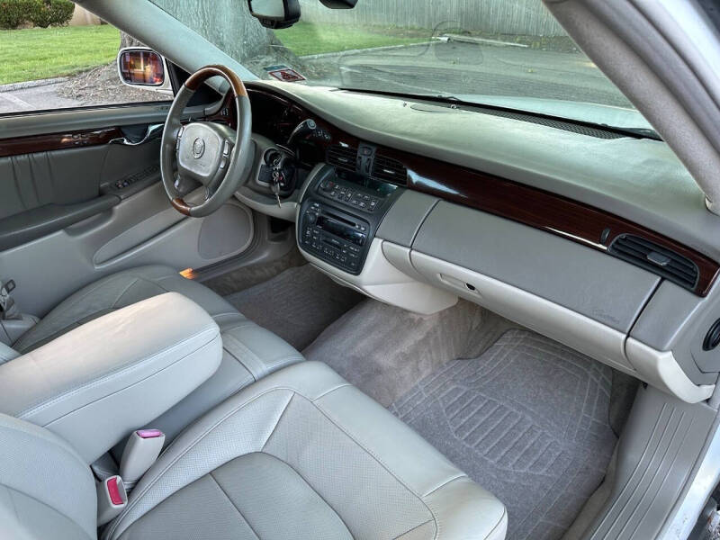2004 Cadillac DeVille DHS