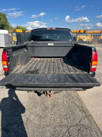 2003 GMC Sierra 1500 Denali