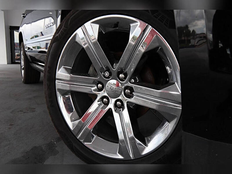 2017 GMC Yukon Denali