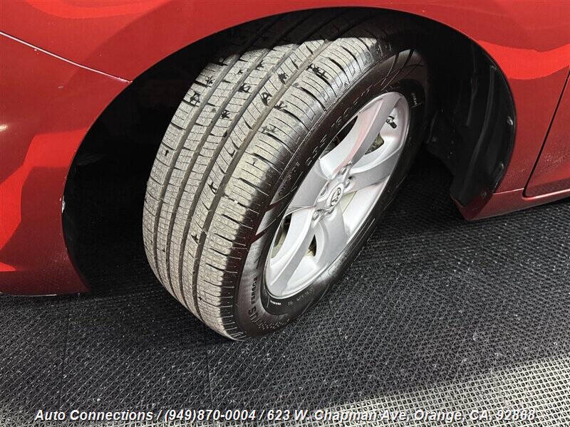 2012 Toyota Sienna LE 8-Passenger