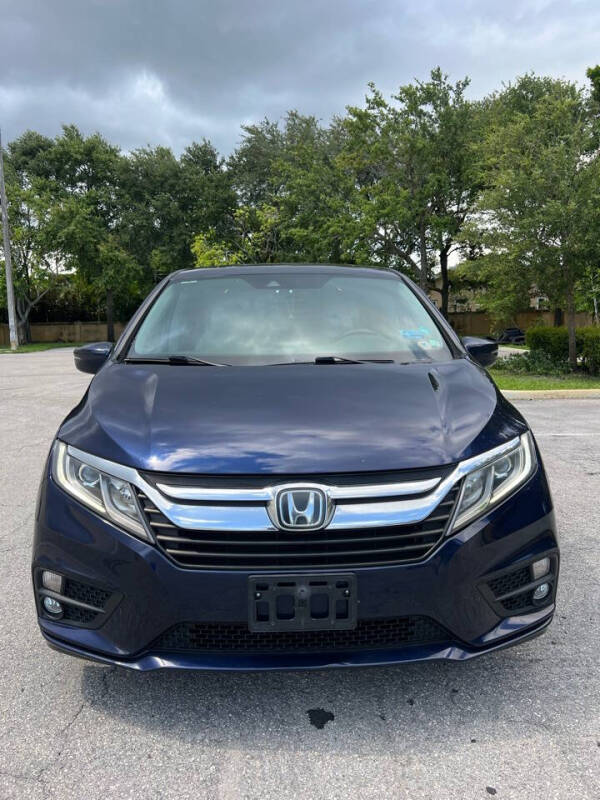 Honda Odyssey's photo