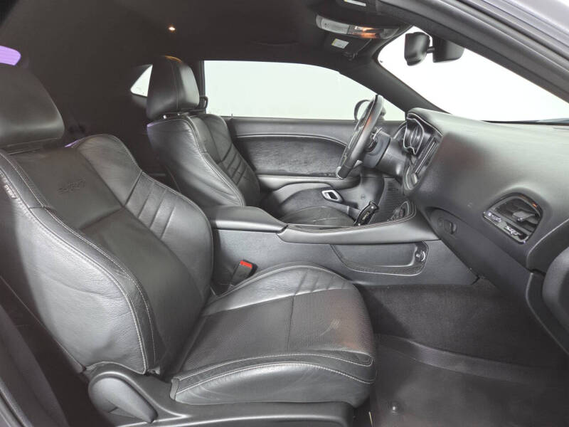 2016 Dodge Challenger SRT 392