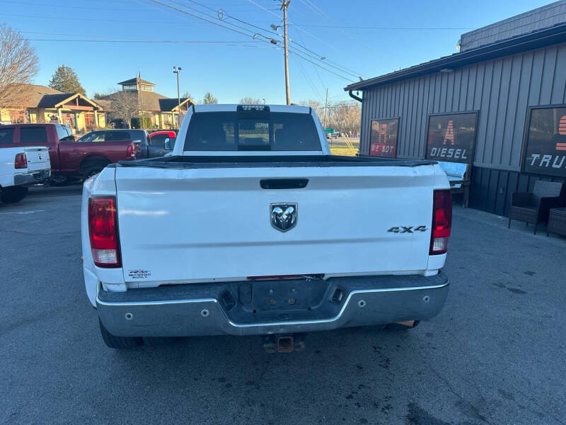 2014 RAM Ram 3500 Pickup SLT photo 4