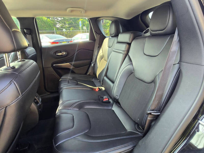 2019 Jeep Cherokee Latitude Plus