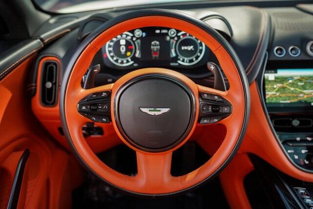 2022 Aston Martin DBX