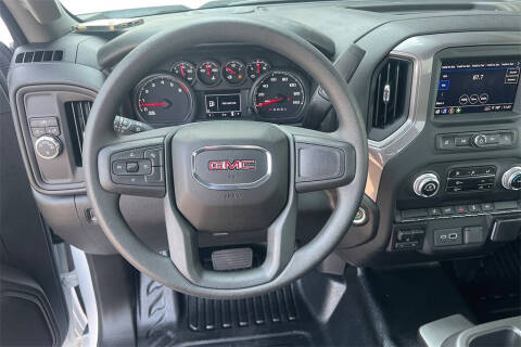 2024 GMC Sierra 2500HD Pro