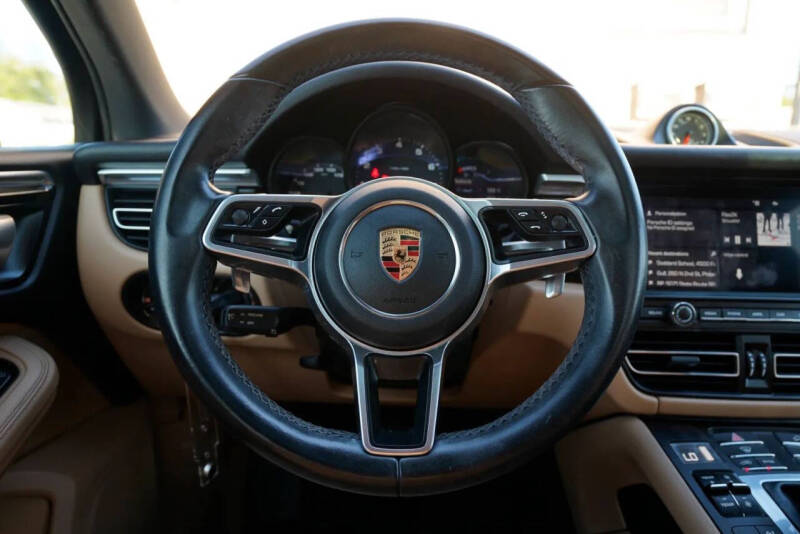 2020 Porsche Macan