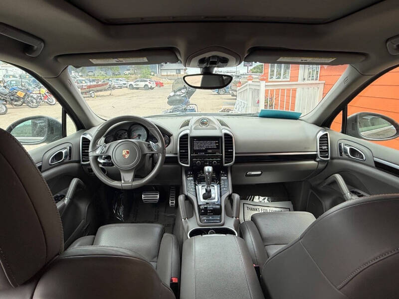 2014 Porsche Cayenne S