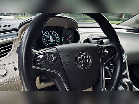 2017 Buick LaCrosse Essence