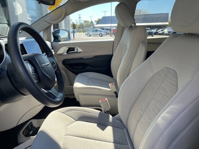 2017 Chrysler Pacifica Hybrid Touring Plus