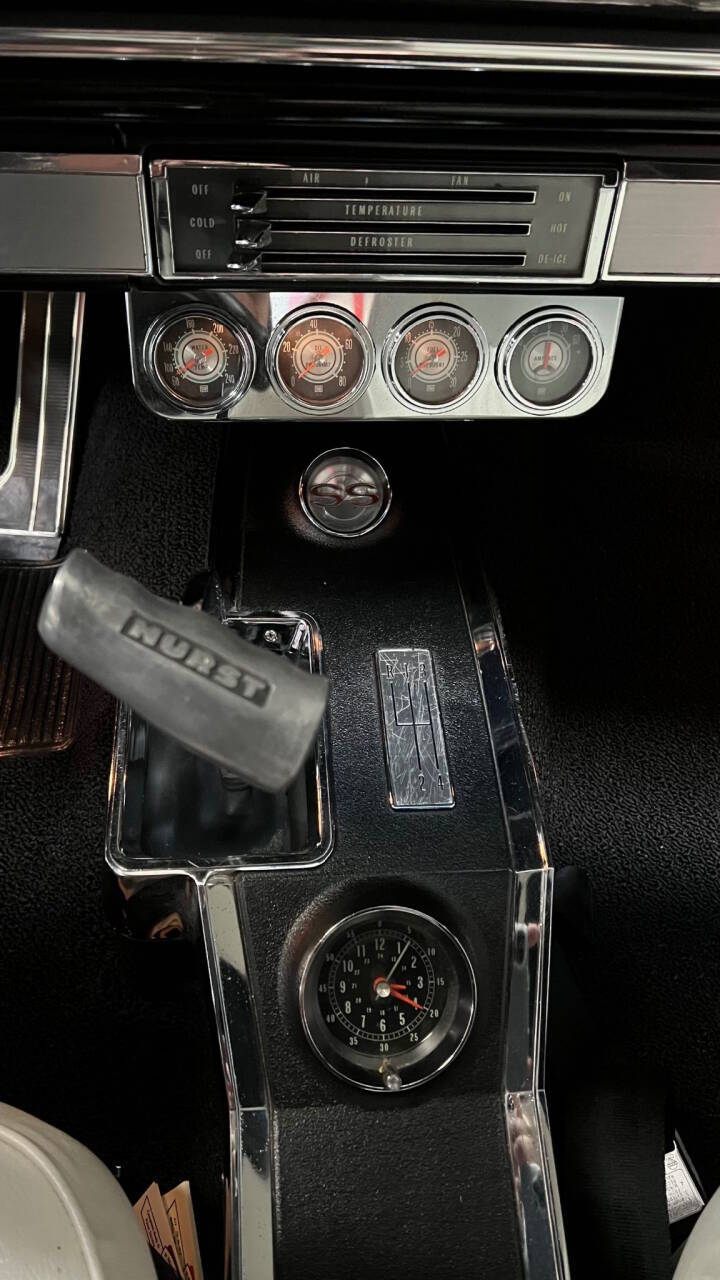 1965 Chevrolet Impala 396 L78 18