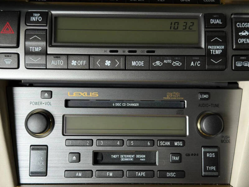 2004 Lexus SC 430
