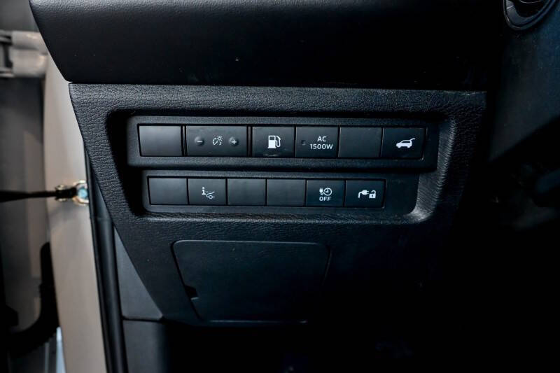 2023 Mitsubishi Outlander PHEV 40th Anniversary