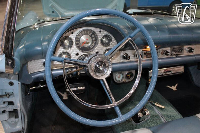 1957 Ford Thunderbird