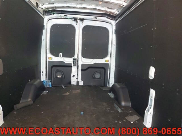 2025 Ford Transit 250
