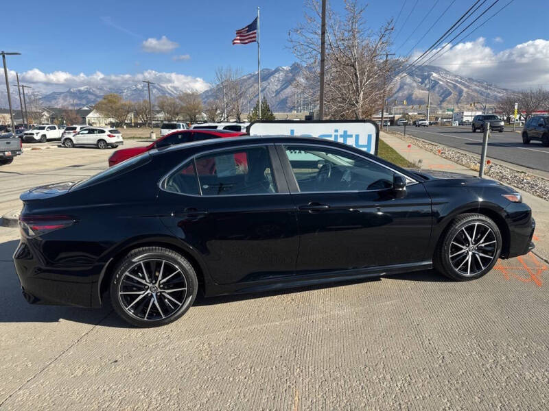 2021 Toyota Camry SE