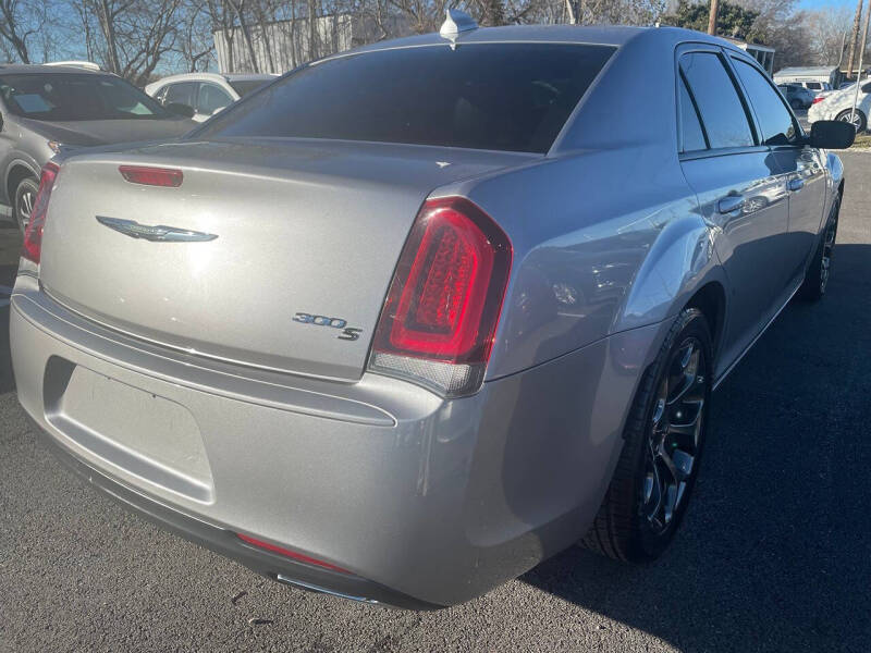 2017 Chrysler 300 Limited