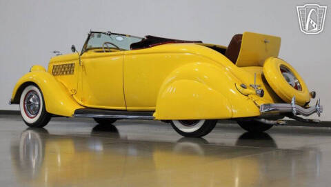 1935 Ford Deluxe