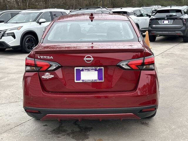 2025 Nissan Versa SV