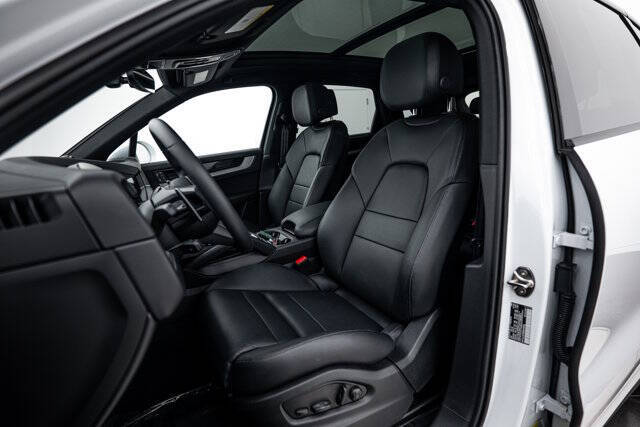 2025 Porsche Cayenne S