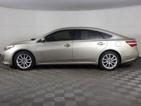 2013 Toyota Avalon XLE