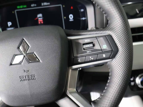 2025 Mitsubishi Outlander SEL Platinum Edition