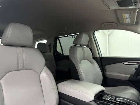 2024 Honda Pilot EX-L w/Rear Captain's Chairs