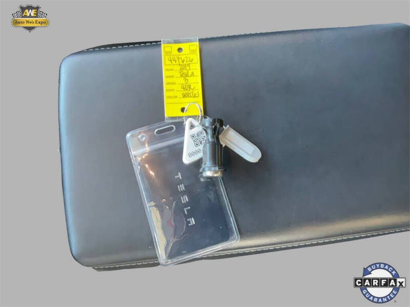 2019 Tesla Model 3 Mid Range