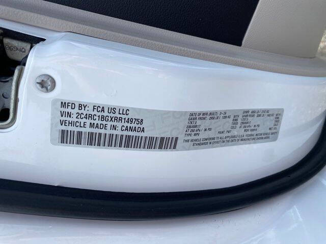 2024 Chrysler Pacifica Touring L