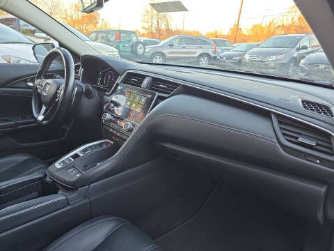 2019 Honda Insight Touring