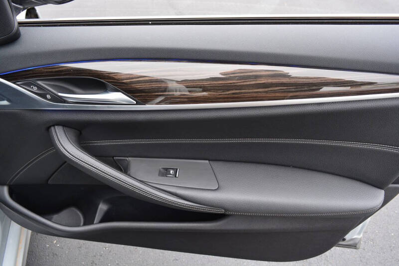 2019 BMW 5 Series 530i xDrive