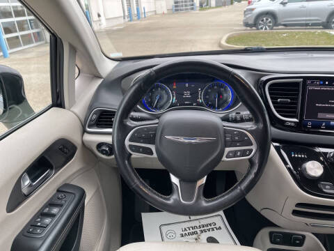 2021 Chrysler Pacifica Touring L