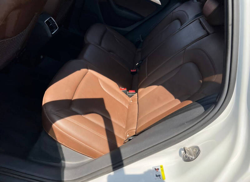 2017 Audi Q3 2.0T quattro Premium Plus