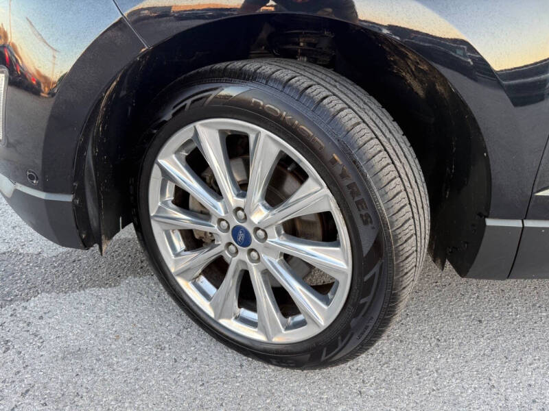 2018 Ford Edge Titanium