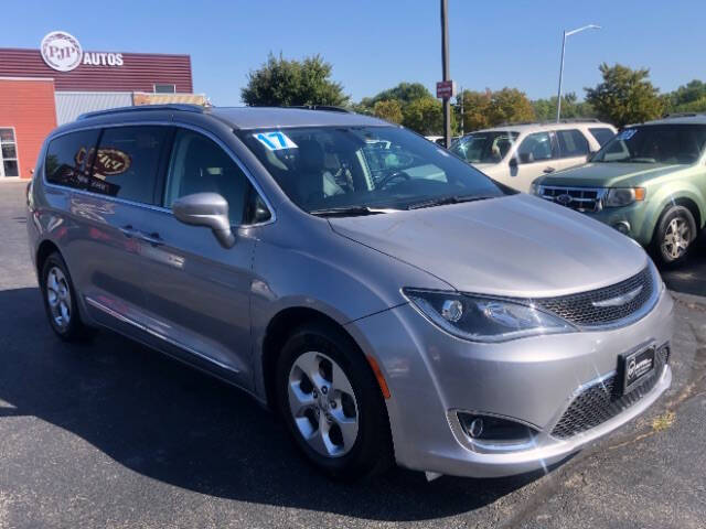 2017 Chrysler Pacifica Touring-L Plus