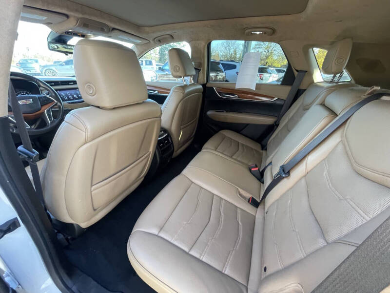 2017 Cadillac XT5 Platinum