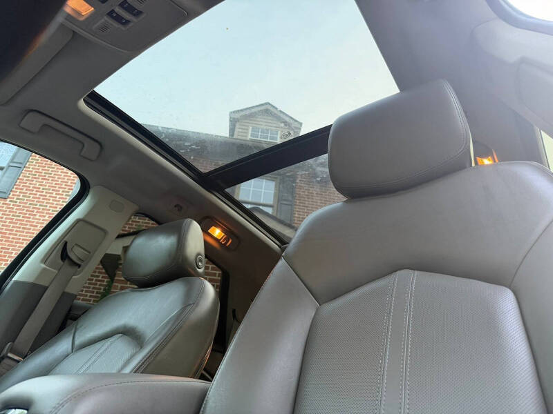2011 Cadillac SRX Luxury Collection