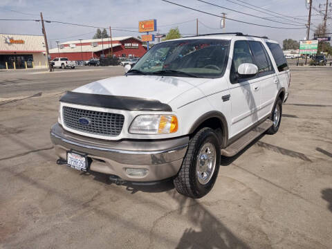 2000 Ford Expedition for sale at Max's Motors in Bakersfield CA