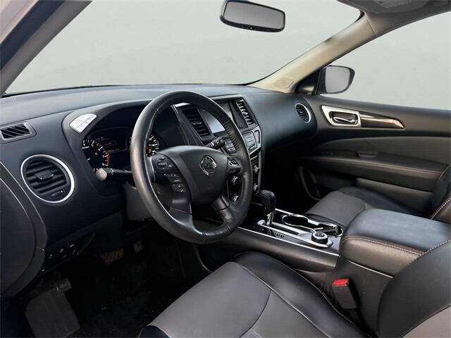 2019 Nissan Pathfinder SL