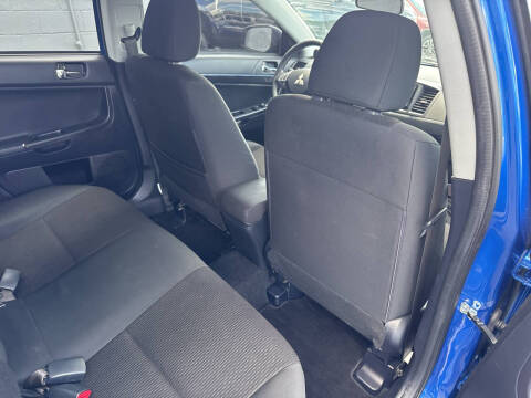 2016 Mitsubishi Lancer ES