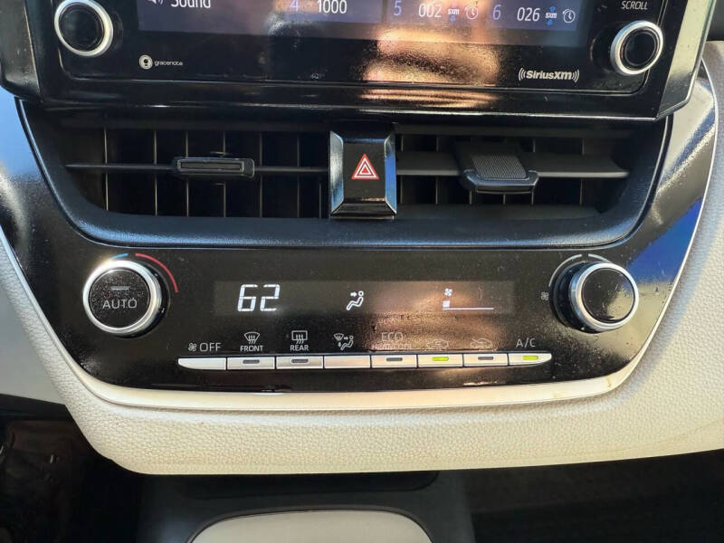 2022 Toyota Corolla LE