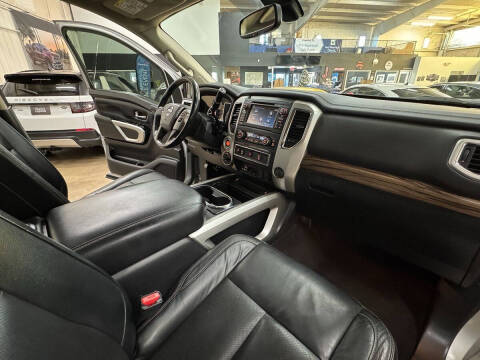 2017 Nissan Titan XD SL