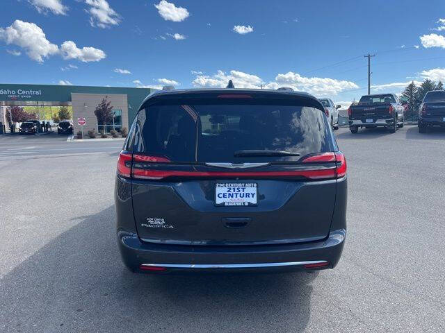 2021 Chrysler Pacifica Touring
