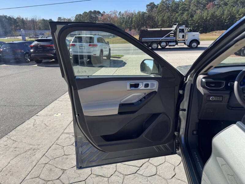 2020 Ford Explorer Platinum