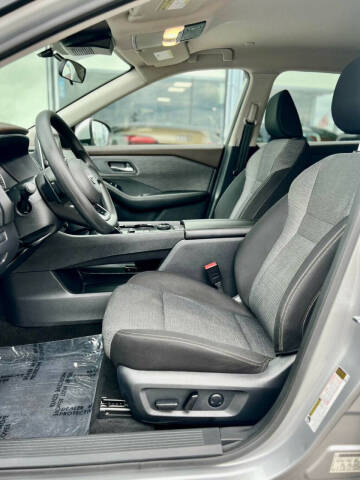 2022 Nissan Rogue SV
