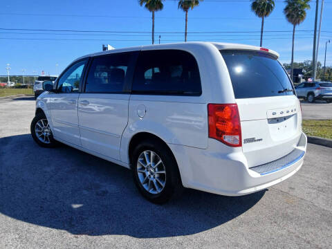 2013 Dodge Grand Caravan R/T