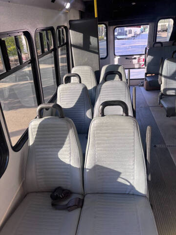 2015 Ford E-Series E-450 SD