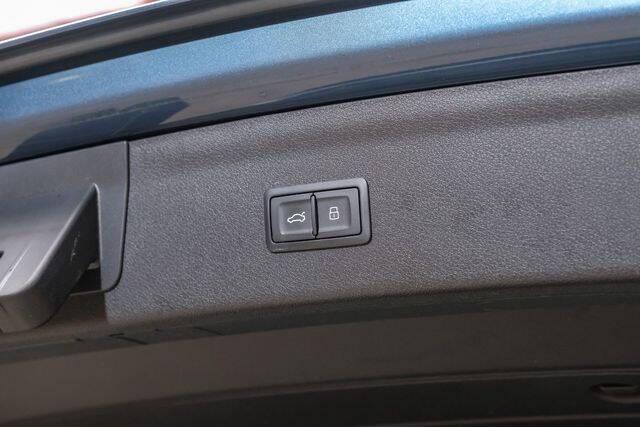 2017 Audi Q3 2.0T quattro Premium Plus