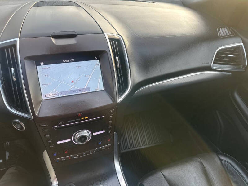 2019 Ford Edge Titanium